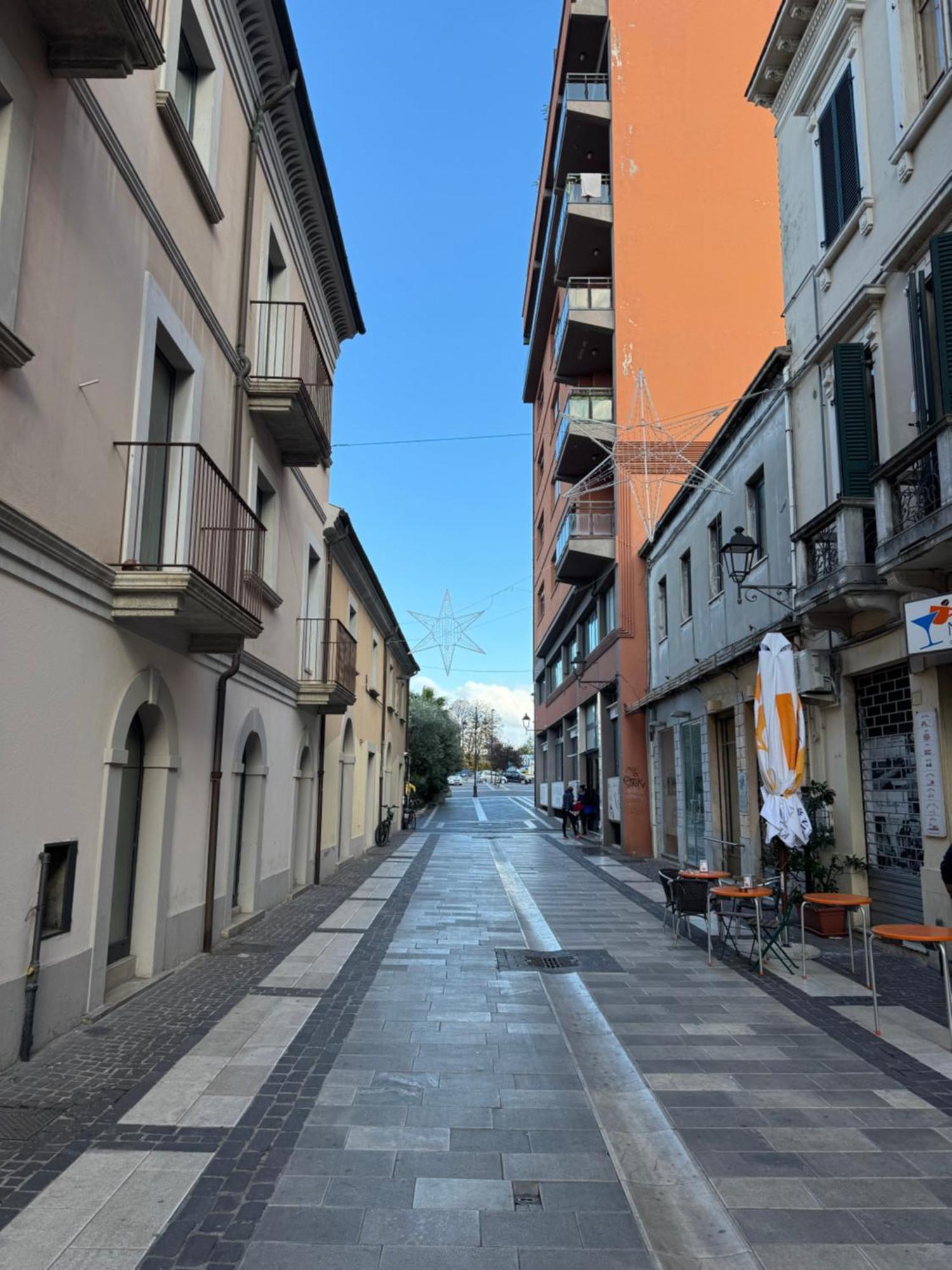 Casa Manthone - Luxrental Apartments Pescara Eksteriør billede
